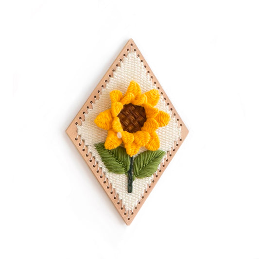 Sunflower Crochet Kit for Beginners,16in Crochet Kit Sunflower,BeginneThis a great gift idea for any occasion and a wonderful gift for your loved ones as a thank-you gift. Floral decor for the kitchen, living room, or hallway with knit