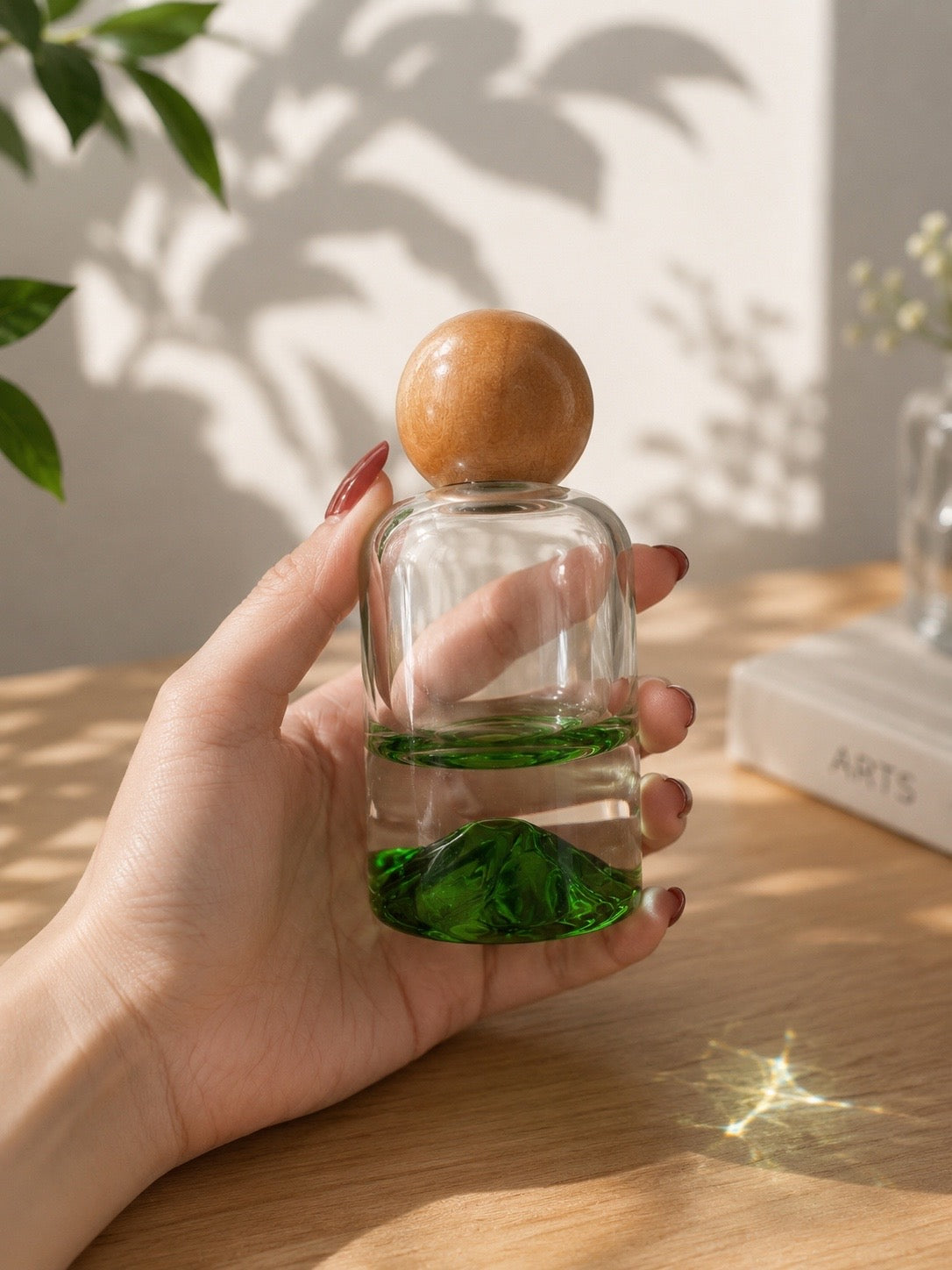 50ml Volcano Glass Spray Bottle Perfume Bottle with Wooden Cap & Gold Spray Pump