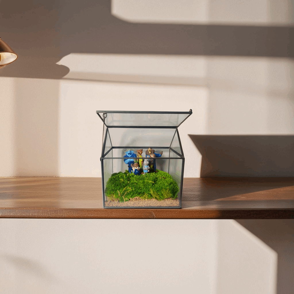 Zootopia Mini Animals Moss Laptop Decoration - Whimsical Desk CompanioCreate a serene and playful workspace with our "Zootopia Mini Animals" moss decoration for your laptop. This charming piece, featuring six randomly placed mini anima
